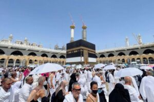 حجاج العالم يعودون إلى مكة للمرة الأولى منذ 2019