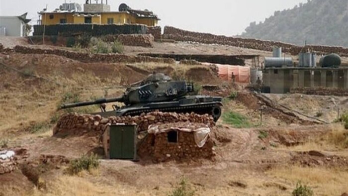 قصف يستهدف معسكرا للقوات التركية في دهوك