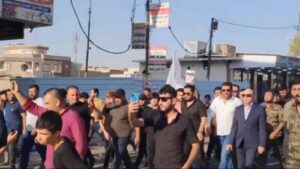 انصار الاطار في الموصل يهتفون: بالروح بالدم نفديك يا عراق