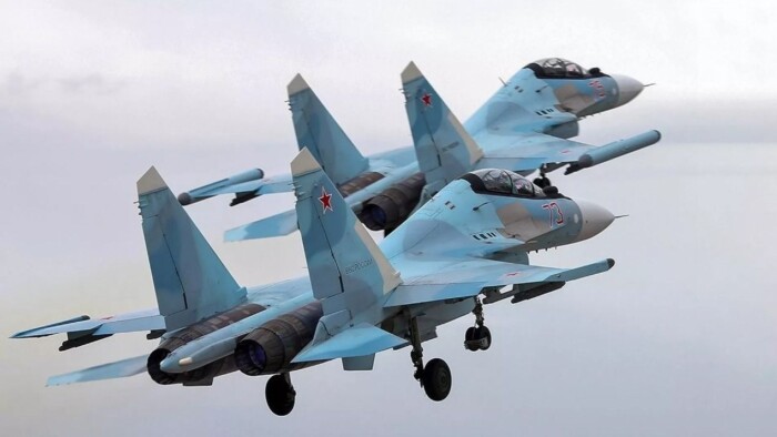 الدفاع الروسية: إصابة 8 طائرات حربية أوكرانية في مطاراتها