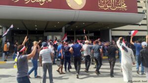 تفاعلات الساعة: الاطار لن يشرع في حوار حتى يسحب التيار المتظاهرين من المؤسسات الحكومية