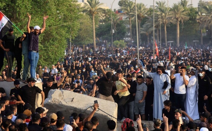 تأجيل التظاهرات يكشف عن تردّد .. و الإطاريون يعتبرونه اعترافا بقوتهم