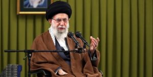 قائد الثورة الإسلامية في ايران: يجب مواجهة مثيري الشغب