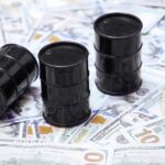 اسعار النفط تتراجع وسط قوة الدرلار ومخاوف اقتصادية