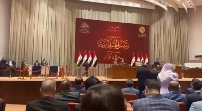 بالفيديو.. لحظة اعلان فوز المرشح عبد اللطيف رشيد بمنصب رئيس جمهورية العراق