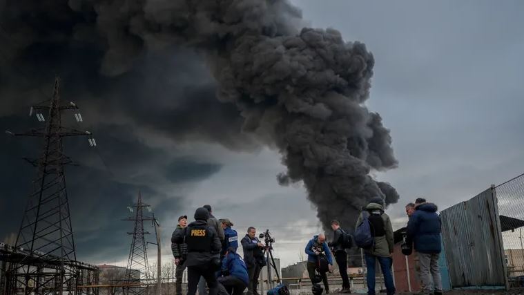 غارة روسية تستهدف محطة طاقة رئيسية في كييف