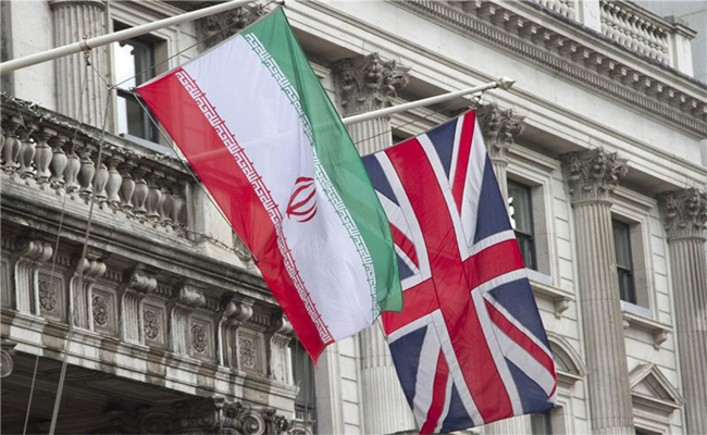 مسؤول إيراني يتهم وزير خارجية بريطانيا بدعم غرفة الحرب ضد ايران