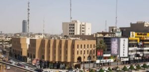 الدفاع المدني توجه بإخلاء بناية الجادرجي فوراً من شاغليها