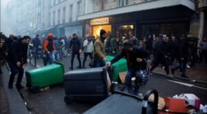 فرنسا تشهد اشتباكات عنيفة بين الشرطة ومتظاهرين أكراد بعد هجوم باريس