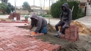 ساعة المسلة: فساد إعمار الطرق والأرصفة يحول المحافظات الى مقابر  للمقرنص