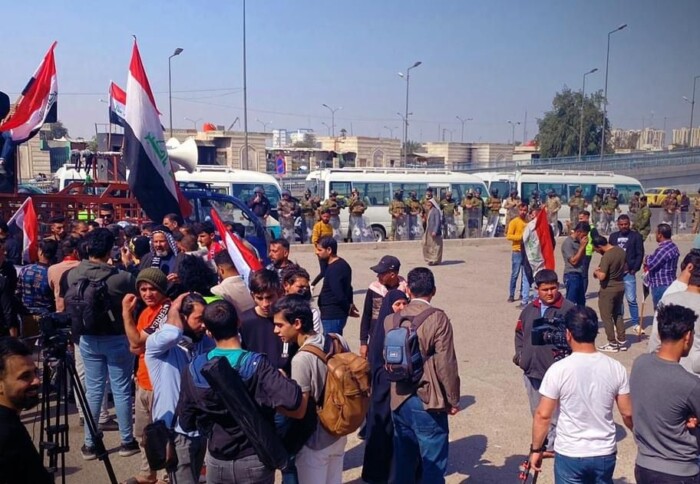 بالصور.. تظاهرة أمام الخضراء وسط بغداد رفضا لـ”سانت ليغو”