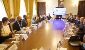 المتحدث الحكومي: نتائج حوارات الوفد المفاوض العراقي في واشنطن إيجابية