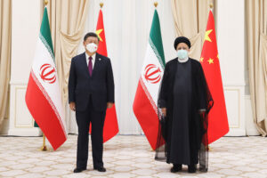 زيارة تاريخية للرئيس الايراني الى الصين وسط توترات خطيرة مع الغرب