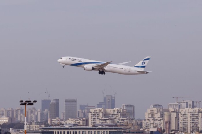 طائرات العال الإسرائيلية تبدأ الأحد استخدام مسار فوق السعودية وعمان