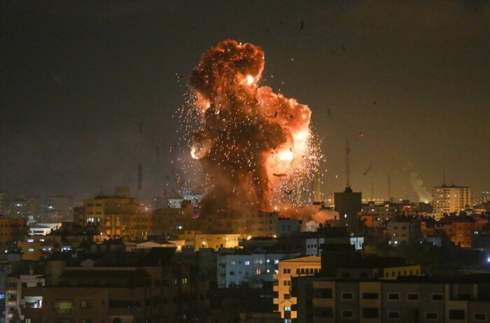 الجيش الإسرائيلي يقصف موقعا تابعا لحماس بقطاع غزة