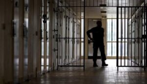 النزاهة: السجن (12) سنة لمديرة مصرف حكومي في ديالى لاختلاسها ربع مليار دينار