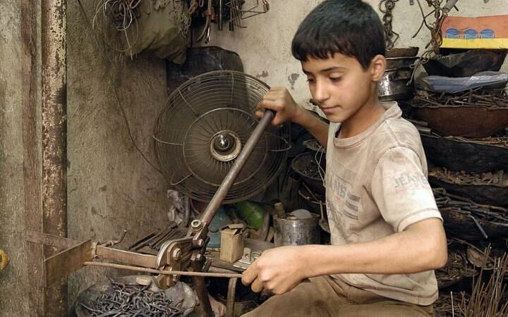 مليون طفل في سوق العمل.. أرقام صادمة لاقتصاد الطفولة الهشة