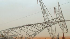 ابراج الكهرباء بالعراق ضحية العواصف والإرهاب