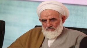 مهاجم بمسدس يقتل عضو مجلس خبراء القيادة الإيراني آية الله سليماني