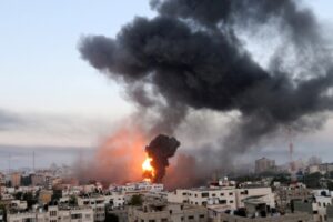 مقتل 3 فلسطينيين بالغارات الإسرائيلية على غزة