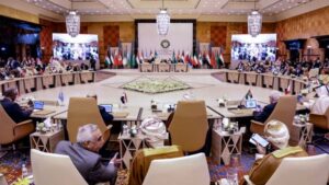 مصدر سوري: حضور زيلينسكي القمة العربية محاولة فاشلة من الغرب لاثبات الوجود
