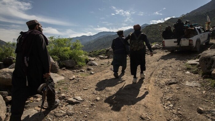 قوات الحدود الايرانية تتصدى لهجوم حركة طالبان على مقر فوج