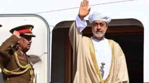 سلطان عمان يصل طهران بعد وساطة تبادل السجناء بين ايران وبلجيكا