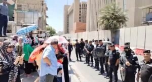 في العراق.. الطلاب الفاشلون يتظاهرون لاجبار الدولة على انجاحهم بالقوة