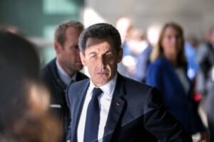 الحكم بالسجن 3 سنوات على الرئيس الفرنسي الاسبق بقضية فساد