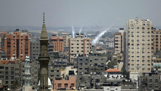 صواريخ في عمق إسرائيل وصفارات الإنذار تدوي في تل أبيب