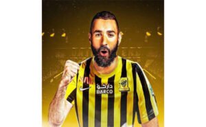 الفرنسي بنزيما لاعبا للاتحاد السعودي