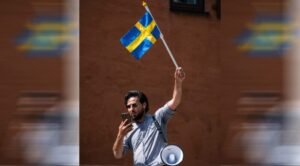 السويد تدرس تغيير القانون لوقف إحراق المصحف في الأماكن العامة