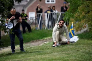 وزير الخارجية السويد: نسعى لتعديل القانون لمنع تكرار الاساءة الى للقرآن