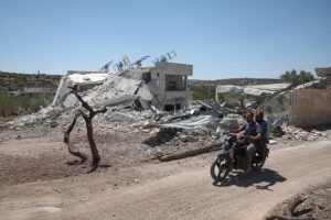 روسيا تعلن قصف موقع مراقبة لهيئة تحرير الشام بالقرب من إدلب