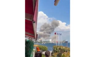 شاهد.. انفجار عنيف يهز ميناء ديرينس التجاري في تركيا