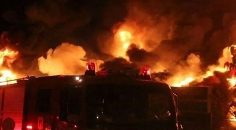 انفجار هائل بمجمع للفولاذ في إيران واصابة اشخاص