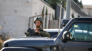 إسرائيل تقتل فلسطينيين اثنين في مداهمة لمخيم بالضفة الغربية