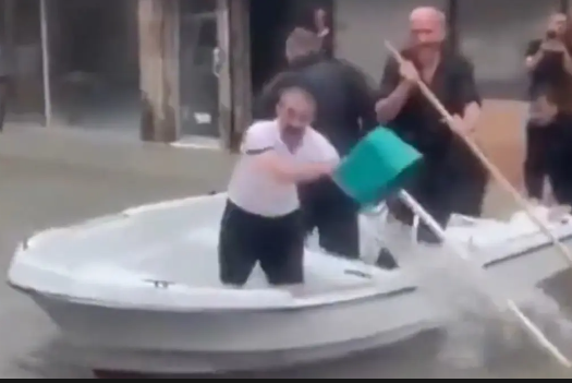 اسطنبول تغرق في الفيضانات