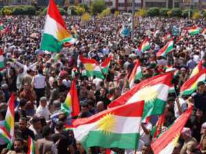 الاقليم يؤجج الشارع الكردي ضد بغداد للضغط باتجاه صرف الرواتب