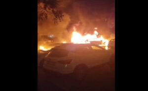 النيران تتصاعد في مستوطنات غزة (فيديو)