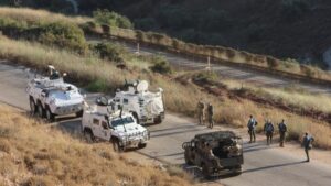 اسرائيل تقصف بالمدفعية عددا من المواقع داخل لبنان
