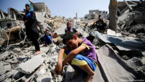الجيش الاسرائيلي يستعد لغزو قطاع غزة والعفو الدولية تتهمه بالتهجير القسري وانتهاك القانون الدولي