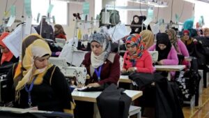 انتقادات لوزارة العمل: تقصير في زج النساء بقطاع العمل
