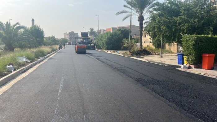 آليات أمانة بغداد تزرع الأمل في قلوب سكان غرب القناة