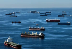 بسبب الهجمات.. المزيد من ناقلات النفط تتجنب طريق البحر الأحمر