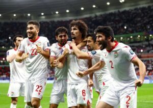 طاجيكستان تقصي الإمارات وتعبر لربع نهائي كأس آسيا