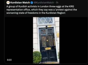 ناشطون اكراد يهاجمون ممثلية حكومة الاقليم في لندن بالبيض