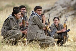 اتهام سبعة أكراد في فرنسا بتمويل حزب العمال الكردستاني