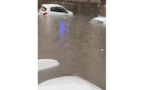بالفيديو.. الامطار تغرق عشرات العجلات في اربيل