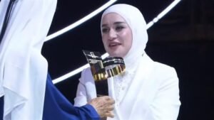 عراقية تفوز بلقب “صانع الأمل”  في دبي